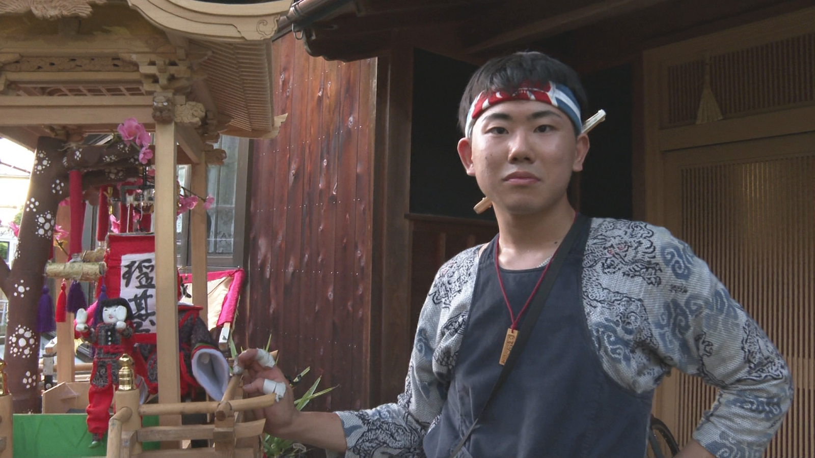 継　～三世代で作り上げた、からくり人形～